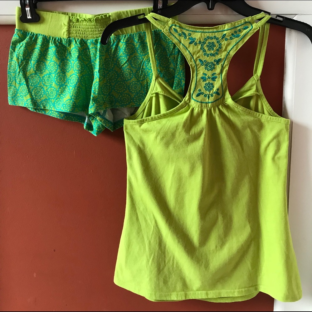 Like new soft & sexy racerback shorty pajamas